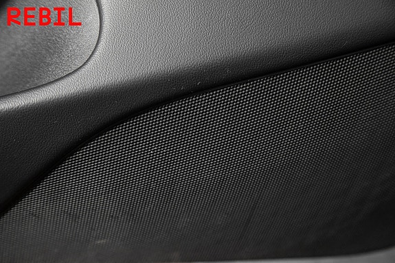 Tesla Model 3 19 of 26