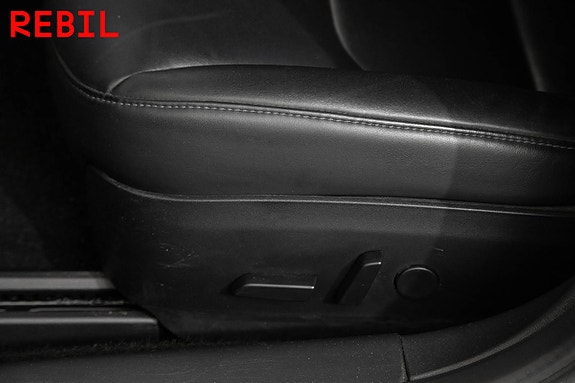 Tesla Model 3 20 of 26