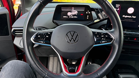 Volkswagen ID.4 GTX 10 of 22