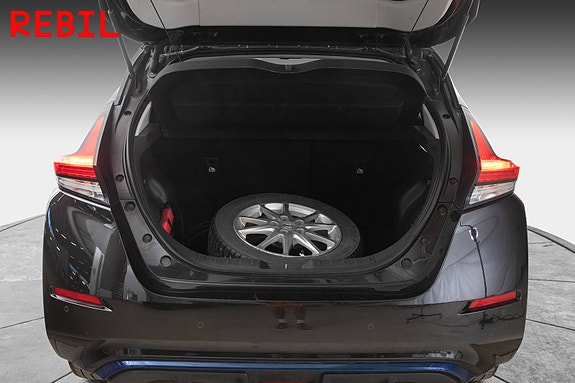 Nissan Leaf 25 of 27