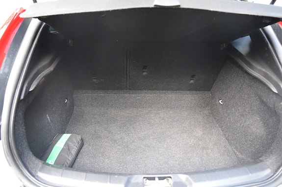 Volvo V40 19 of 22