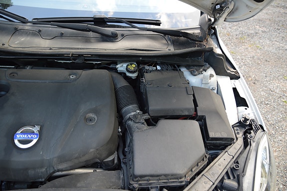 Volvo V40 20 of 22