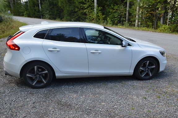 Volvo V40 10 of 22