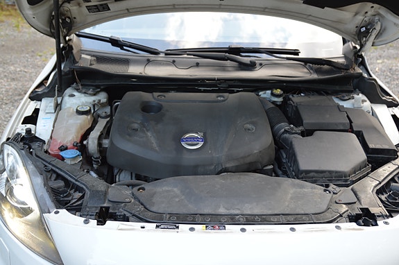 Volvo V40 21 of 22
