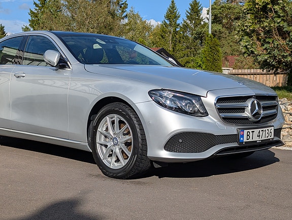 Mercedes-Benz E200 14 of 28