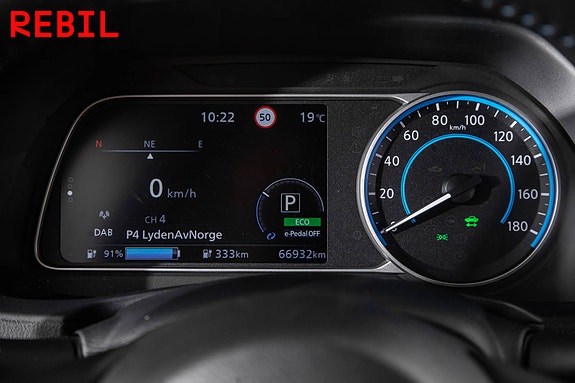 Nissan Leaf 13 of 26