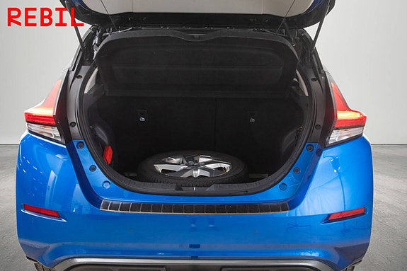 Nissan Leaf 23 of 26