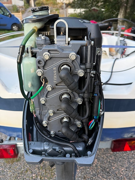 Yamaha 30 hk 3 syl DETO 2003 Lang stamme m/el.tilt og el.start autolube 5 of 6