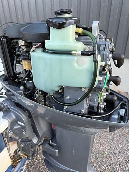 Yamaha 30 hk 3 syl DETO 2003 Lang stamme m/el.tilt og el.start autolube 4 of 6