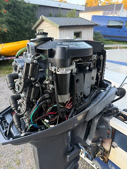 Yamaha 30 hk 3 syl DETO 2003 Lang stamme m/el.tilt og el.start autolube 6 of 6