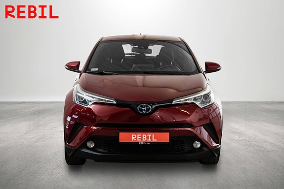 Toyota C-HR 3 of 22
