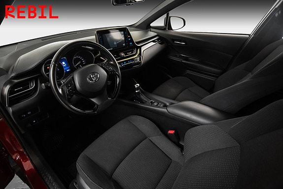 Toyota C-HR 9 of 22