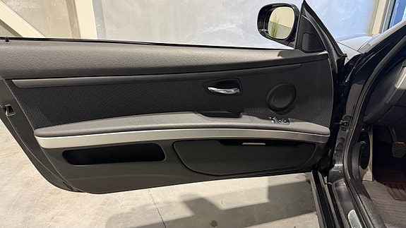 BMW 320d 11 of 12