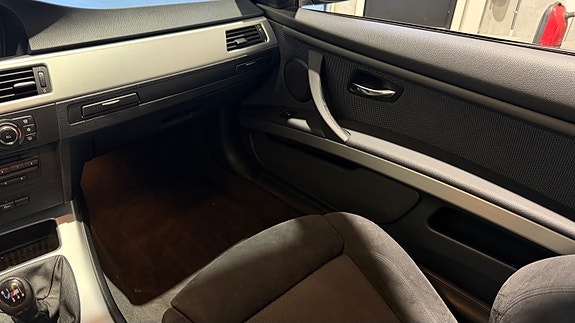 BMW 320d 9 of 12