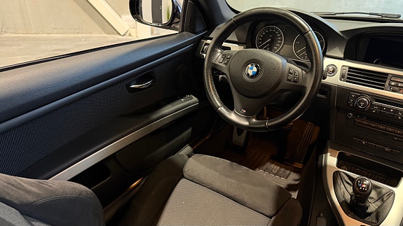 BMW 320d 8 of 12