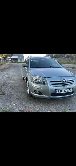 Toyota Avensis 3 of 10