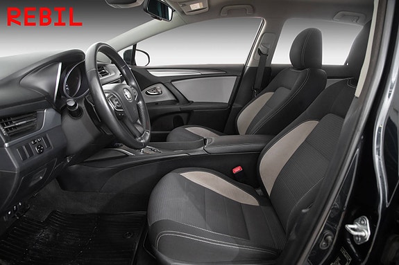 Toyota Avensis 8 of 25