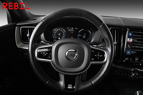 Volvo XC60 12 of 30