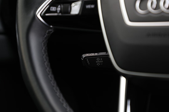 Audi Q8 e-tron 19 of 30