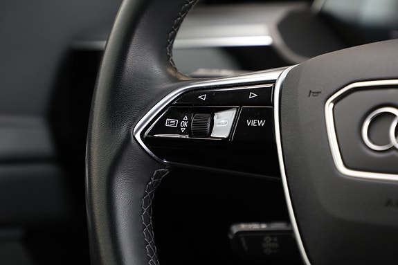 Audi Q8 e-tron 17 of 30