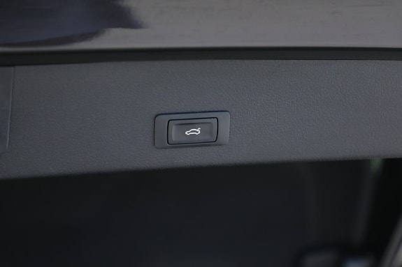 Audi Q8 e-tron 10 of 30