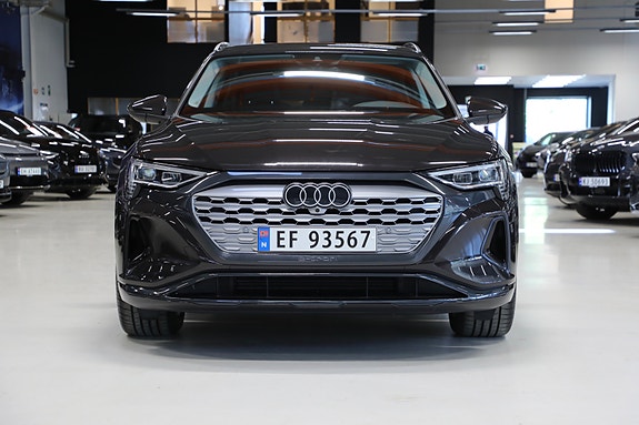 Audi Q8 e-tron 3 of 30