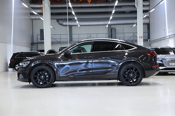 Audi Q8 e-tron 4 of 30