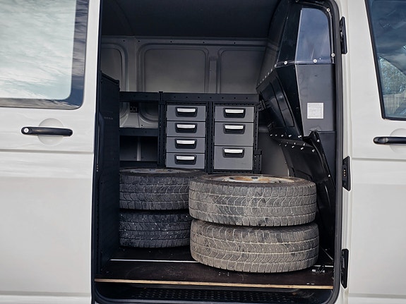 Volkswagen Transporter 26 of 30