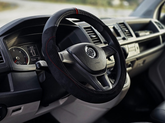 Volkswagen Transporter 10 of 30