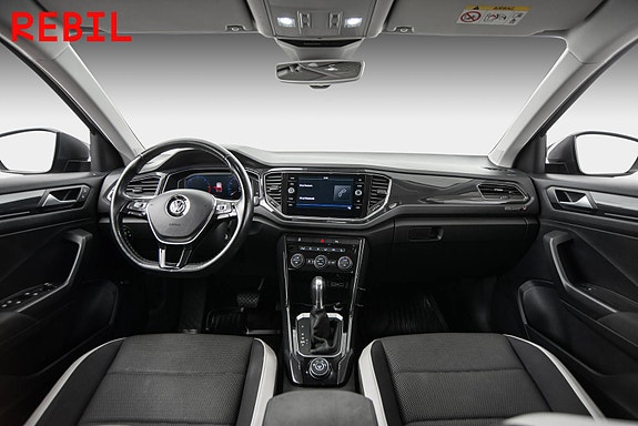 Volkswagen T-Roc 12 of 25
