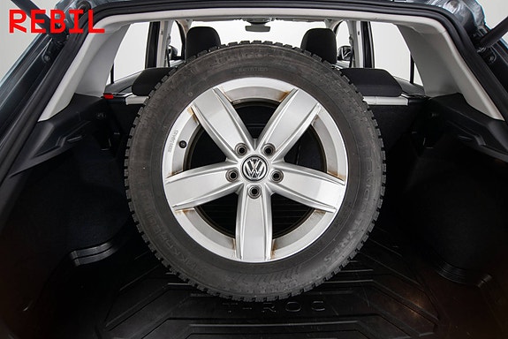 Volkswagen T-Roc 22 of 25