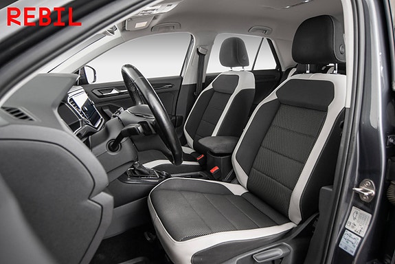 Volkswagen T-Roc 8 of 25