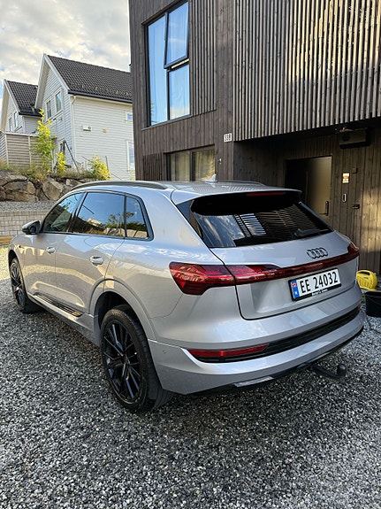 Audi e-tron 5 of 30