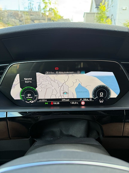 Audi e-tron 23 of 30