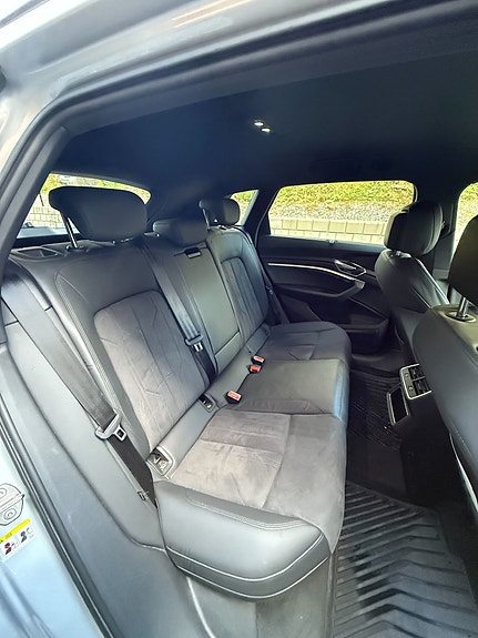 Audi e-tron 17 of 30