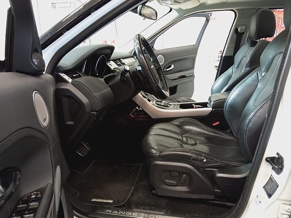Land Rover Range Rover Evoque 14 of 19