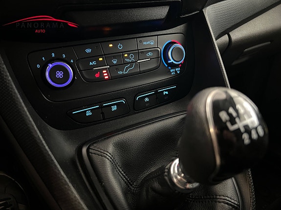 Ford Transit Connect 14 of 24