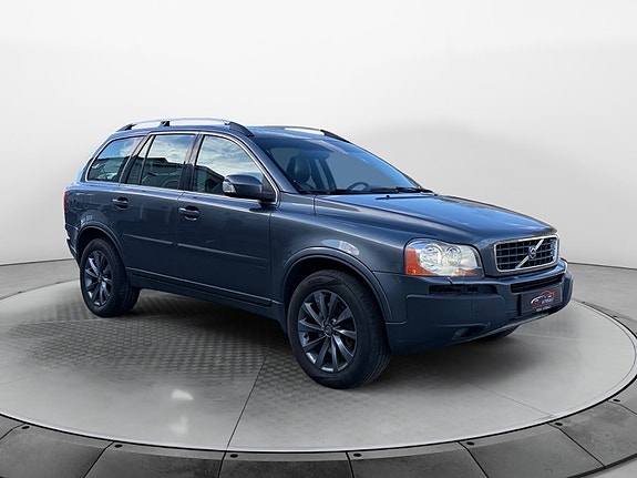 Volvo XC90 7 of 20