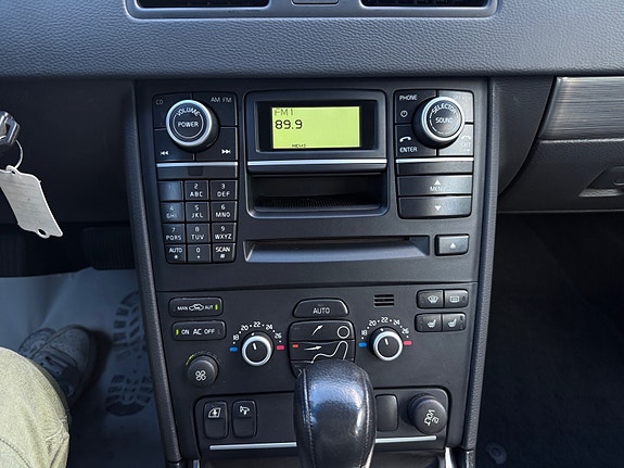 Volvo XC90 16 of 20