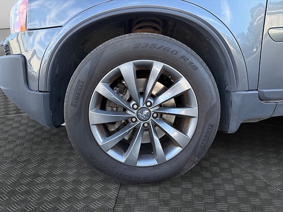 Volvo XC90 9 of 20
