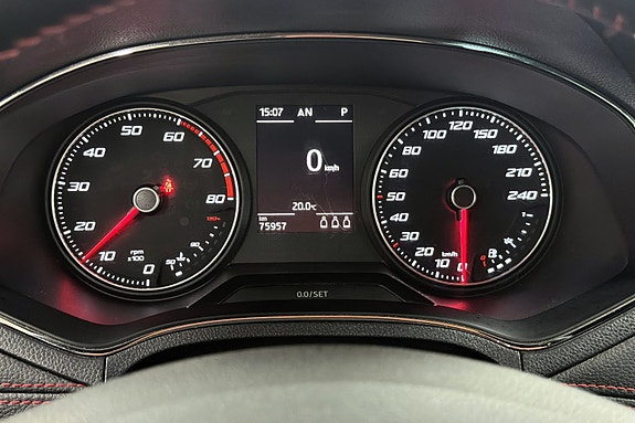 Seat Arona 13 of 20