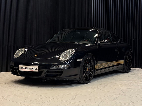 Porsche 911 Carrera 4S 4 of 30