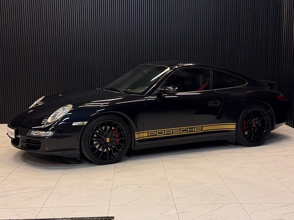 Porsche 911 Carrera 4S 8 of 30