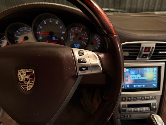 Porsche 911 Carrera 4S 23 of 30
