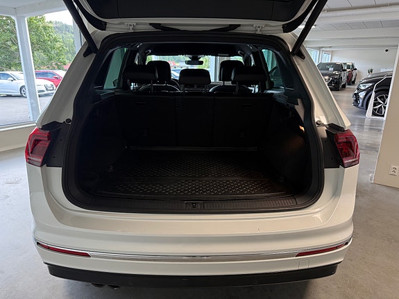 Volkswagen Tiguan 17 of 30