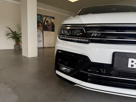 Volkswagen Tiguan 3 of 30