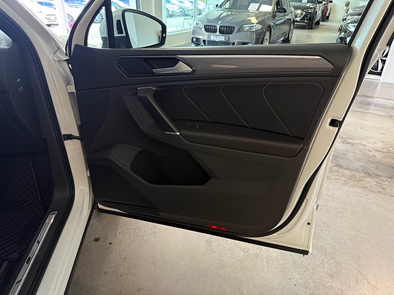 Volkswagen Tiguan 25 of 30