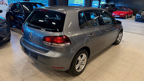 Volkswagen Golf IV 2 of 16