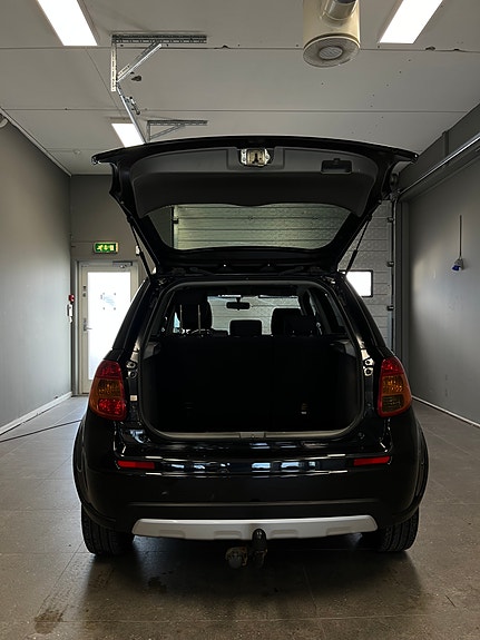 Suzuki SX4 6 of 19