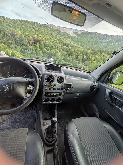 Peugeot Partner 6 of 12